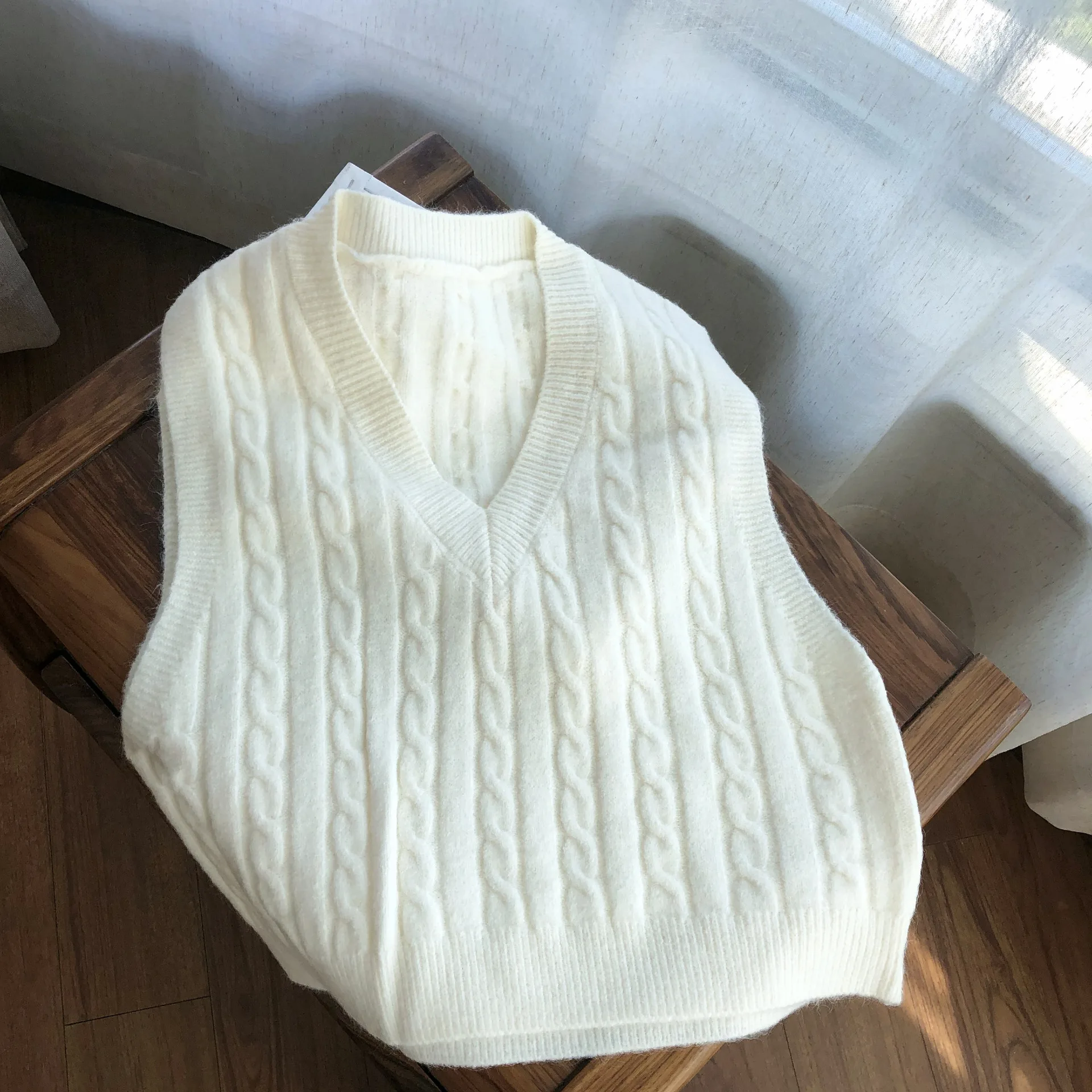Twist pulover džemper, prsluk ženski 2021 jesen nova korejska verzija slobodan čist crveni prsluk s V-izrez vune pletene prsluk ženski 2